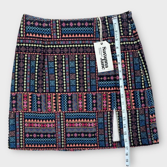 Savanna Jane NWT Colorful Geometric Print Mini Skirt Side Slit Size Small‎ - Picture 6 of 7
